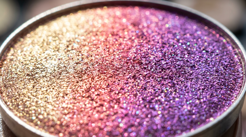 Color-Shift Multichrome Highlighter - hover