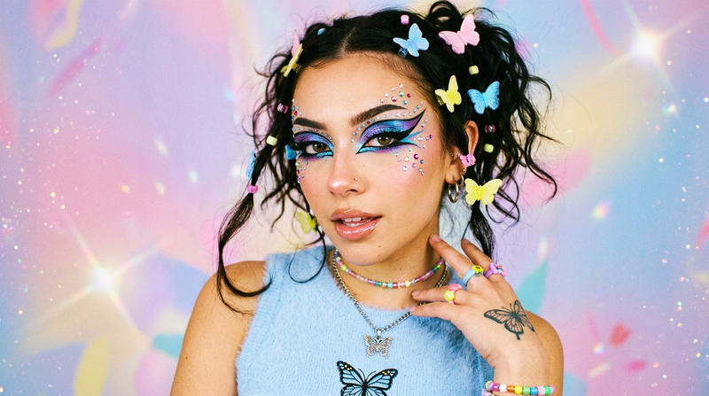 Y2K Chromatic Gel Eyeliner - Model Beauty Editorial